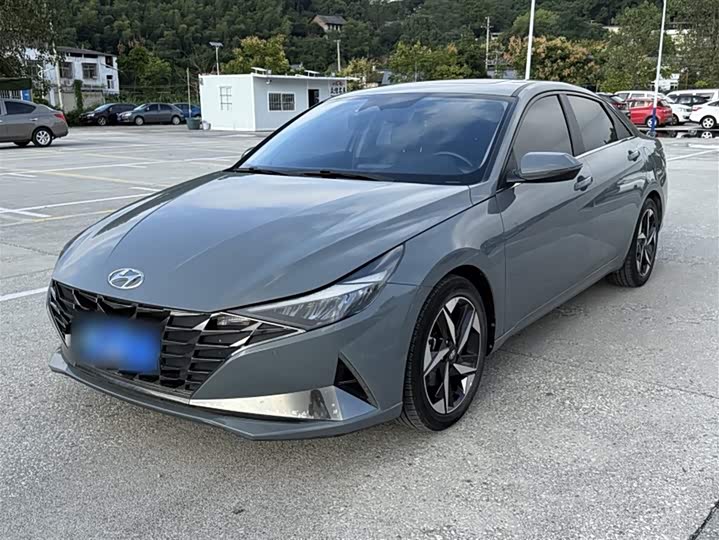 Hyundai Elantra превью 2