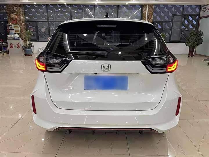 Honda Life превью 4