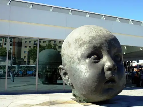 Child's head sculpture, Madrid