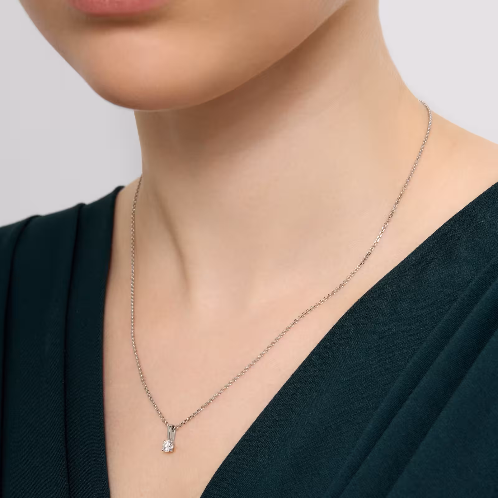 Подвеска из белого золота с бриллиантом 0,3 ct — фото 6