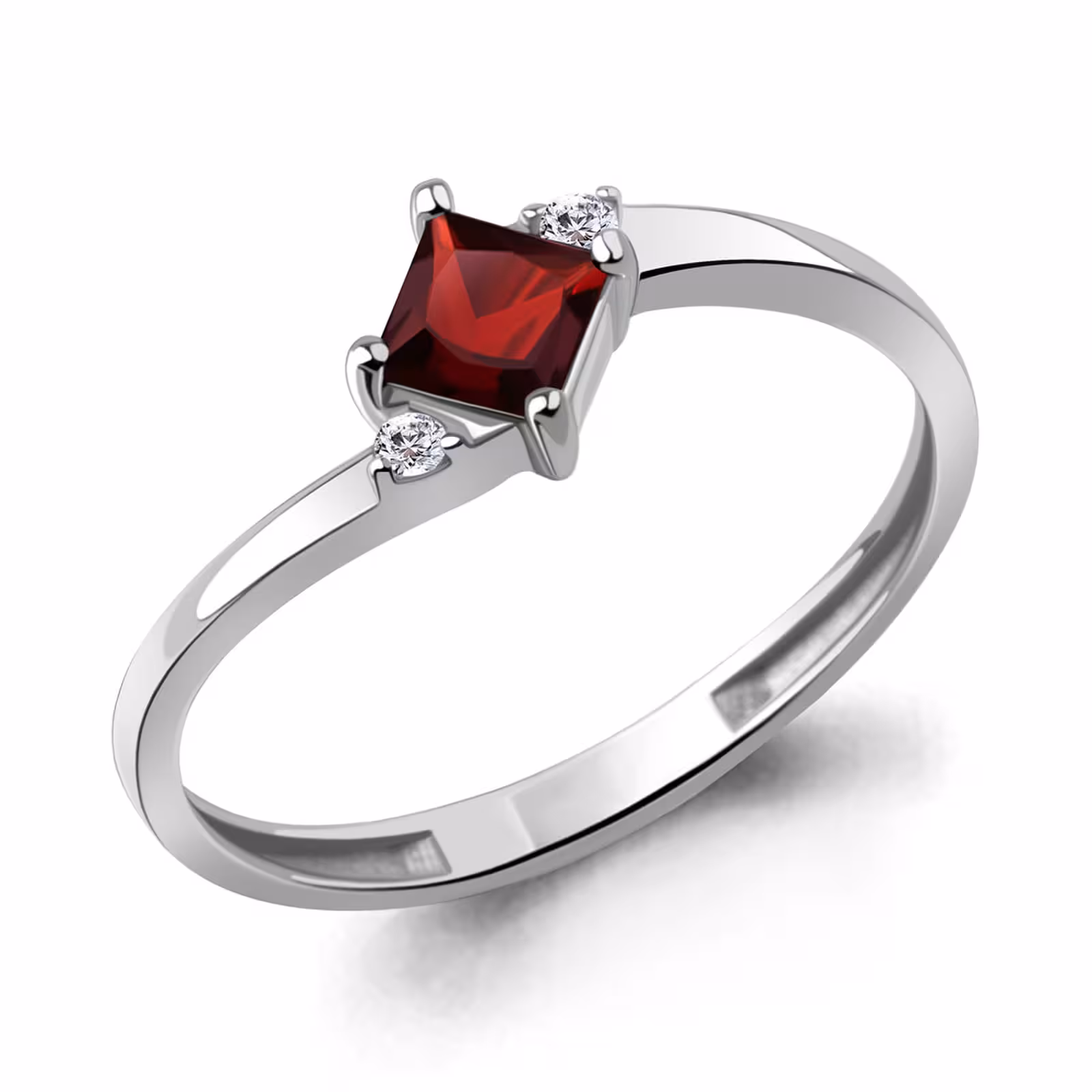 Кольцо из серебра с гранатом и фианитами