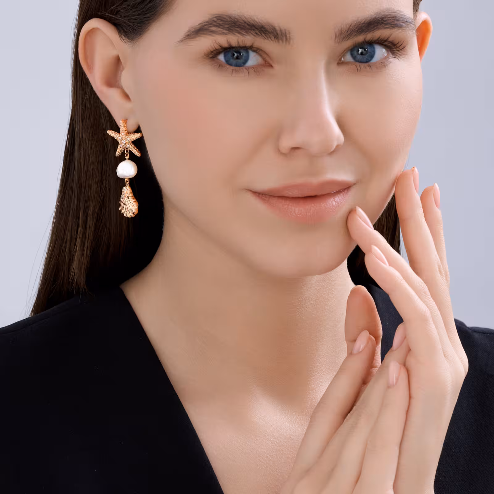 Серьги из серебра с позолотой, жемчугом и фианитами — фото 4