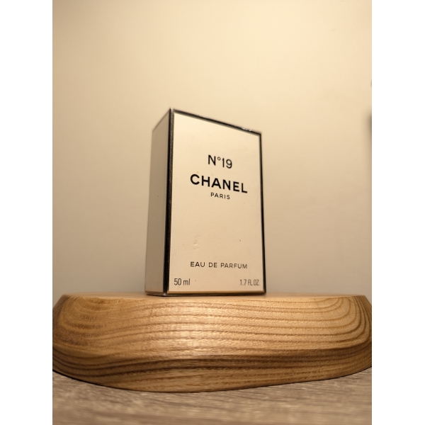 Парфюмерная вода Chanel № 19 EDP 50 мл винтаж 1998 года сплэш в слюде
