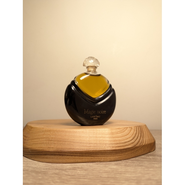 Духи Lancome Magie Noire 30 мл винтаж 1987 года сплэш