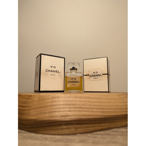 Духи Chanel № 19 extrait 7 мл винтаж 1960-х годов сплэш пломба