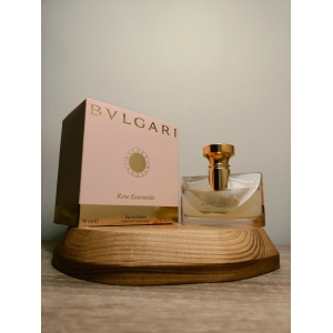 Парфюмерная вода Bvlgari Rose Essentielle EDP 50 мл 2010 года спрей