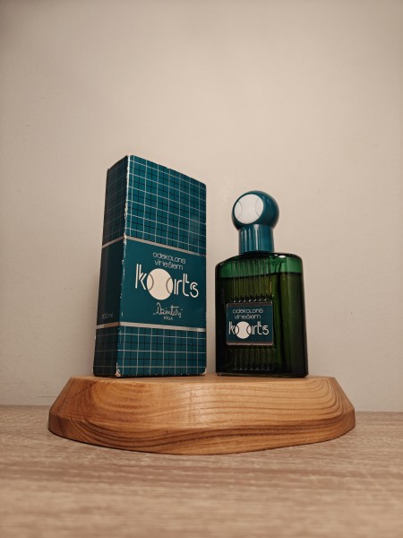 Одеколон Dzintars Korts  EDC 100 мл винтаж 1990-х годов спрей