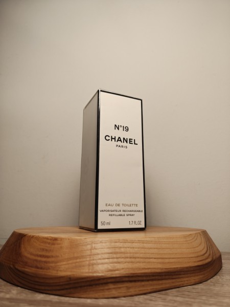 Туалетная вода Chanel № 19 EDT 50 мл винтаж 1997 года спрей в слюде