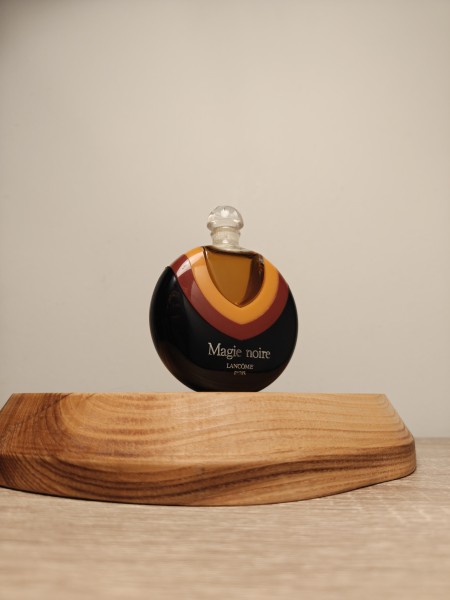 Духи Lancome Magie Noire 15 мл винтаж 1970-х годов сплэш