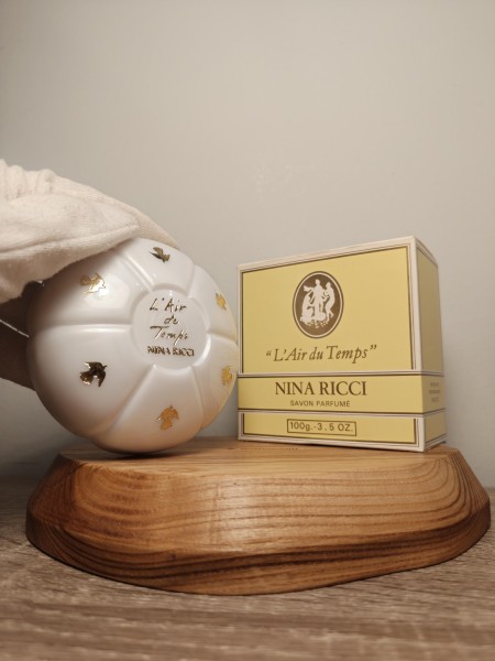 Мыло Nina Ricci L'Air du Temps 100 г винтаж 1980-х годов