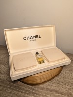 Набор Chanel № 5 EDT 4 мл + 2 мыла по 76 г винтаж 1990-х годов