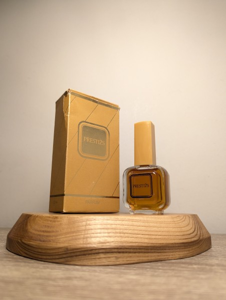 Духи Dzintars Prestizs 32 мл винтаж 1980-х годов сплэш