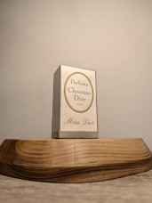 Духи Christian Dior Miss Dior 7,5 мл винтаж 1979 года сплэш в слюде Духи Christian Dior Miss Dior 7,5 мл винтаж 1979 года сплэш в слюде