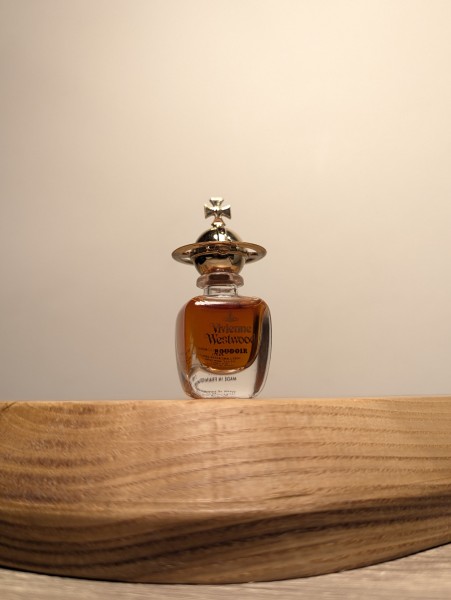 Парфюмерная вода Vivienne Westwood Boudoir EDP 5 мл винтаж 2000-х годов сплэш