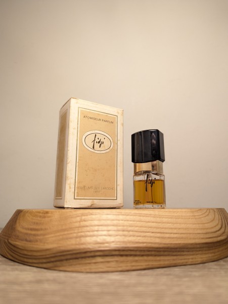 Духи Guy Laroche Fidji 7 мл винтаж 1977 года атомайзер