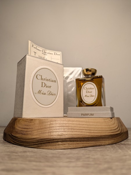 Духи Christian Dior Miss Dior 30 мл винтаж 1960-х годов сплэш