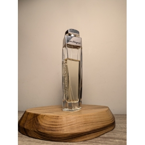 Парфюмерная вода Salvatore Ferragamo pour Femme EDP 50 мл винтаж 2000-х годов спрей