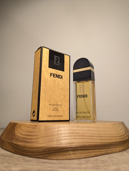 Туалетная вода Fendi Fendi EDT 25 мл винтаж 2000 года спрей