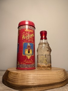 Туалетная вода Versace Red Jeans EDT 75 мл винтаж 1990-х годов спрей