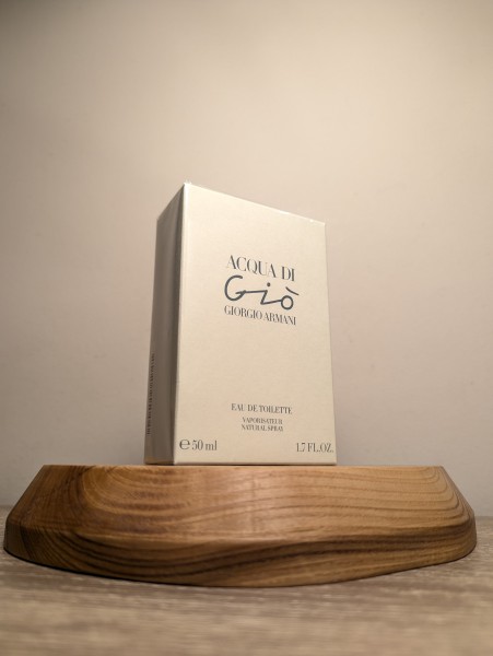 Туалетная вода Giorgio Armani Acqua di Gio EDT 50 мл винтаж 2001 года спрей в слюде