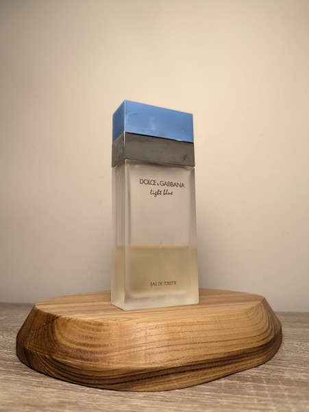 Туалетная вода Dolce&Gabbana Light Blue EDT 100 мл 2009 года спрей