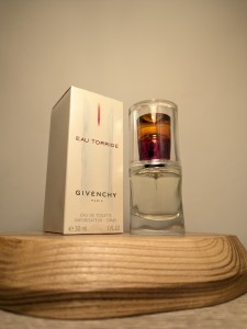 Туалетная вода Givenchy Eau Torride EDT 30 мл винтаж 2002 года спрей