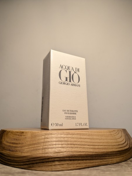 Туалетная вода Giorgio Armani Acqua di Gio Pour Homme EDT 50 мл 2009 года спрей в слюде
