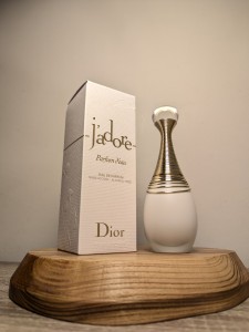 Парфюмерная вода Christian Dior J'adore Parfum d'Eau EDP 30 мл 2024 года спрей Парфюмерная вода Christian Dior J'adore Parfum d'Eau EDP 30 мл 2024 года спрей