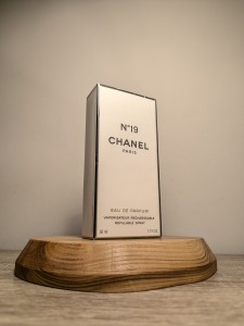 Парфюмерная вода Chanel № 19 Eau de Parfum EDP 50 мл винтаж 1999 года спрей в слюде