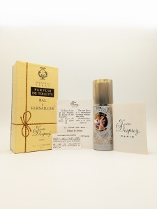 Дневные духи Jean Desprez Bal a Versailles PDT 60 мл винтаж 1970-х годов спрей Дневные духи Jean Desprez Bal a Versailles PDT 60 мл винтаж 1970-х годов спрей