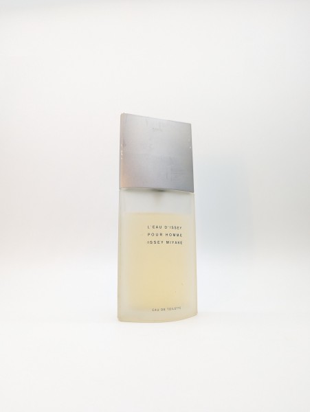 Туалетная вода Issey Miyake L'Eau d'Issey Pour Homme EDT 75 мл винтаж 1990-х годов спрей
