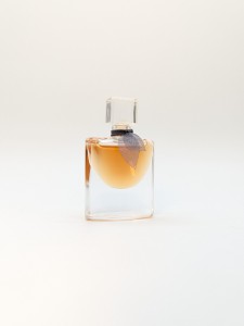 Парфюмерная вода Lancome La Vie Est Belle EDP 4 мл 2012 года сплэш