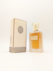 Туалетная вода Christian Dior Miss Dior EDT 50 мл винтаж 1992 года спрей Туалетная вода Christian Dior Miss Dior EDT 50 мл винтаж 1992 года спрей