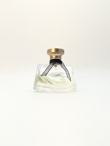 Туалетная вода Bvlgari Mon Jasmin Noir L'Eau Exquise EDT 50 мл 2012 года спрей