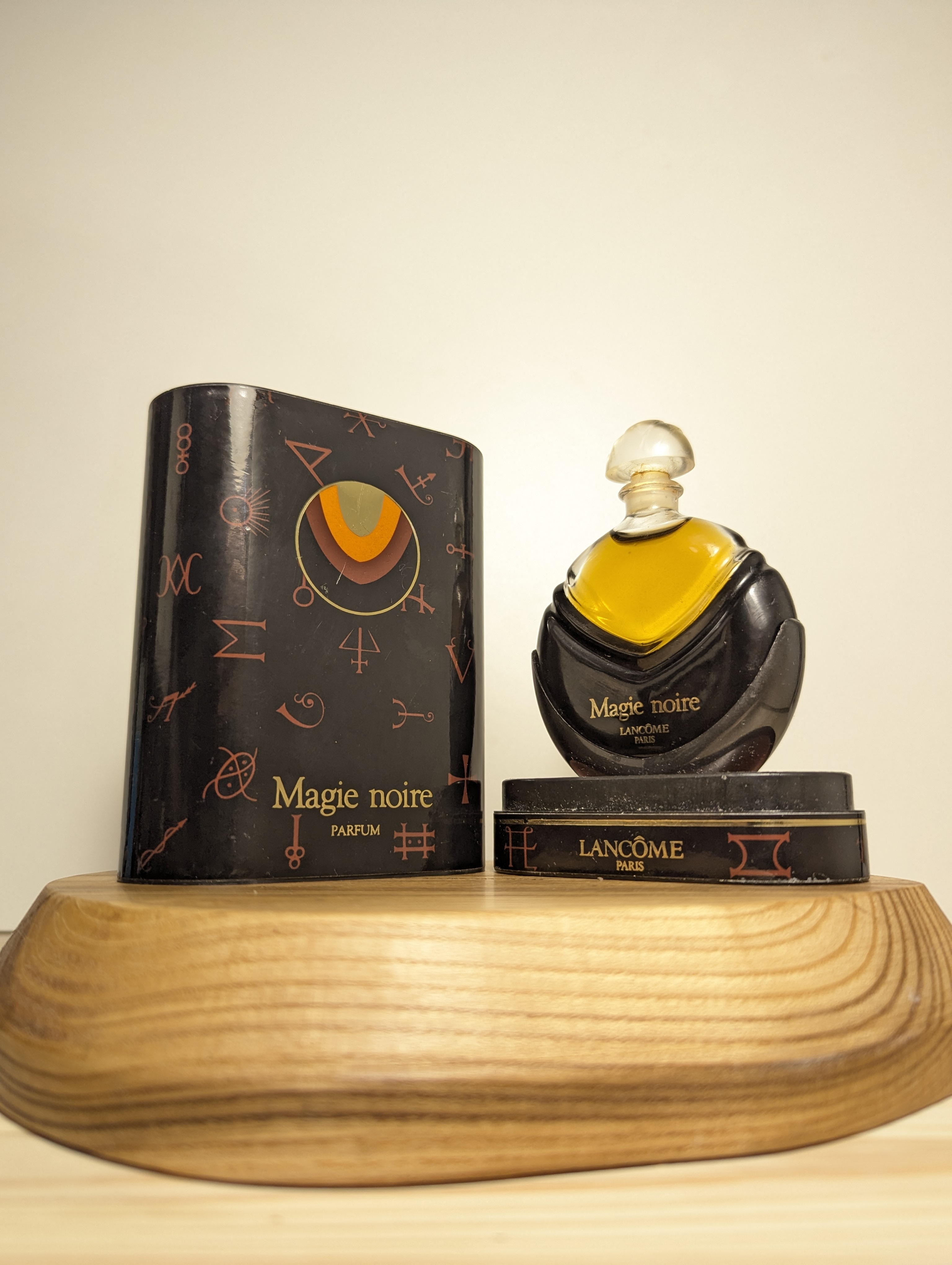 Духи Lancome Magie Noire — винтажный флакон