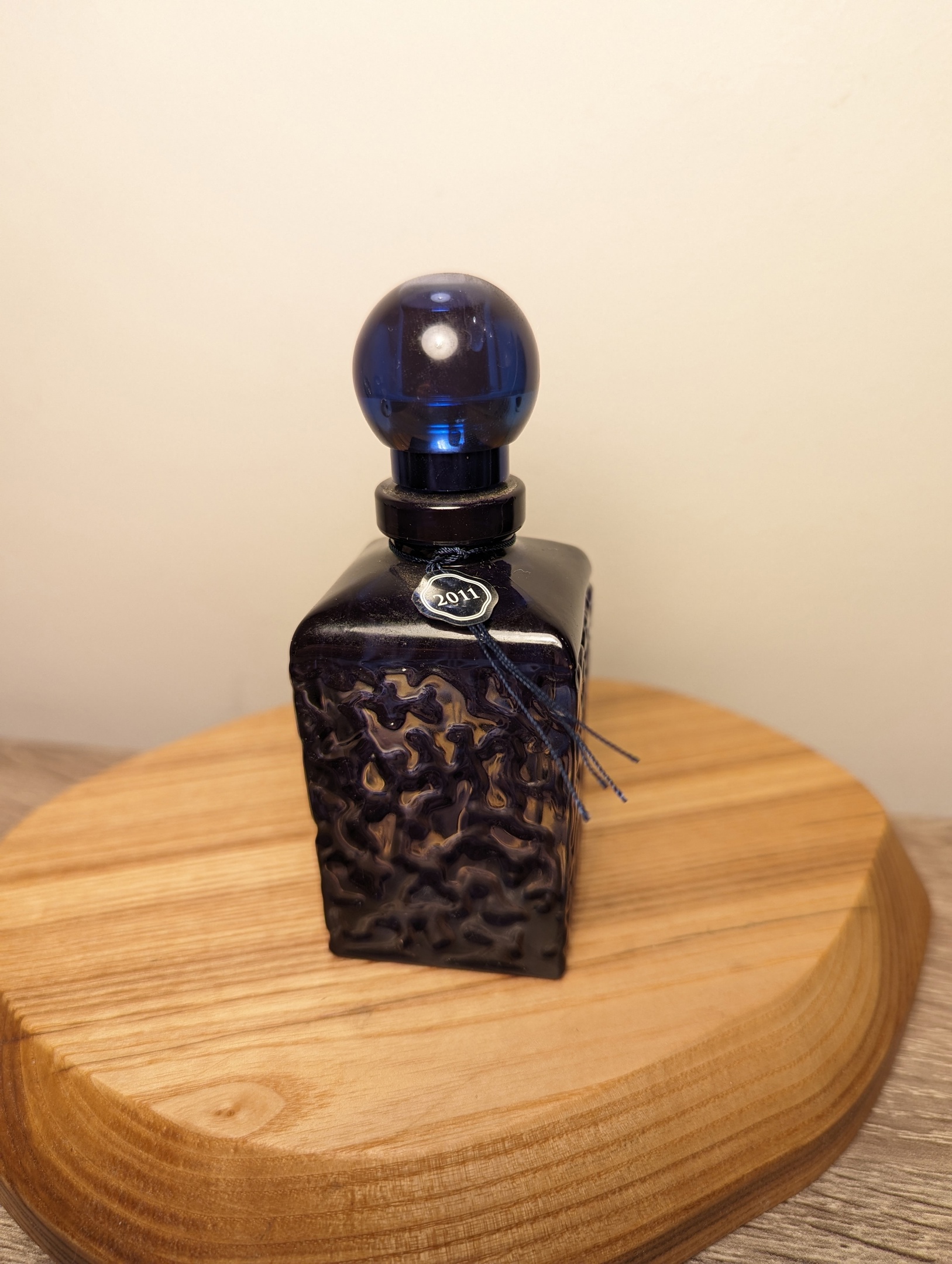 Духи Shiseido 2011 — винтажный флакон