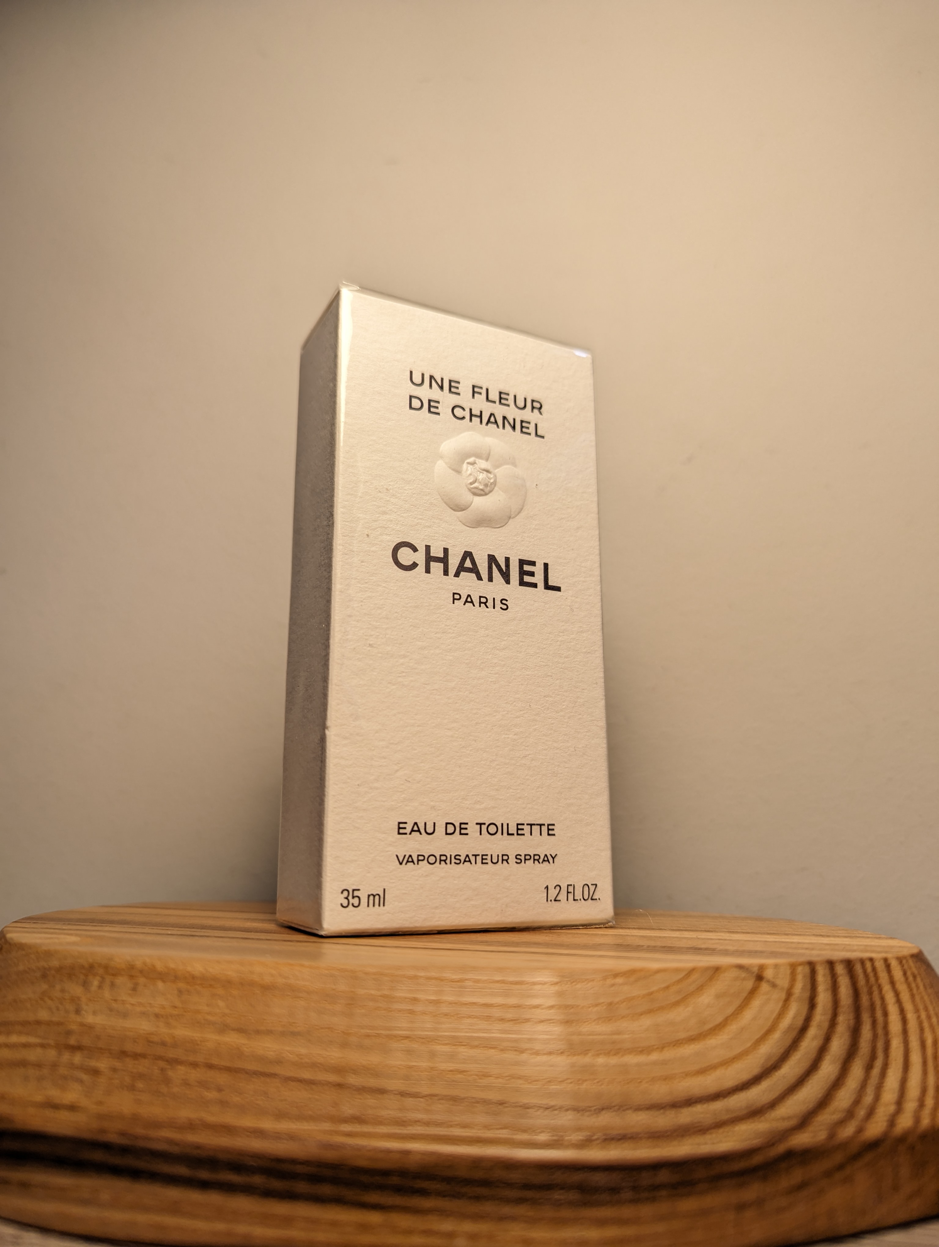 Духи Chanel Une Fleur de Chanel — винтажный флакон