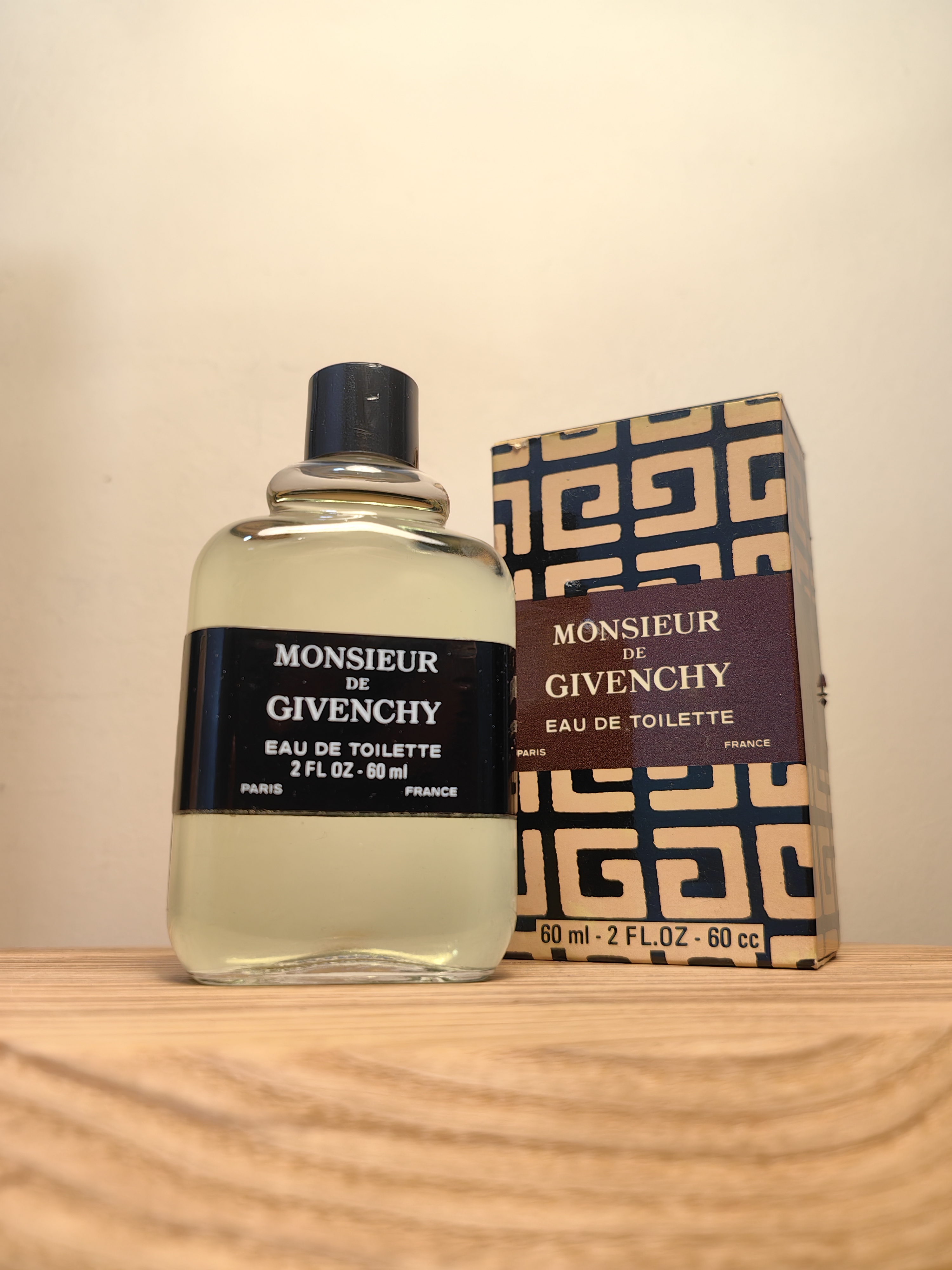 Духи Givenchy Monsieur de Givenchy — винтажный флакон