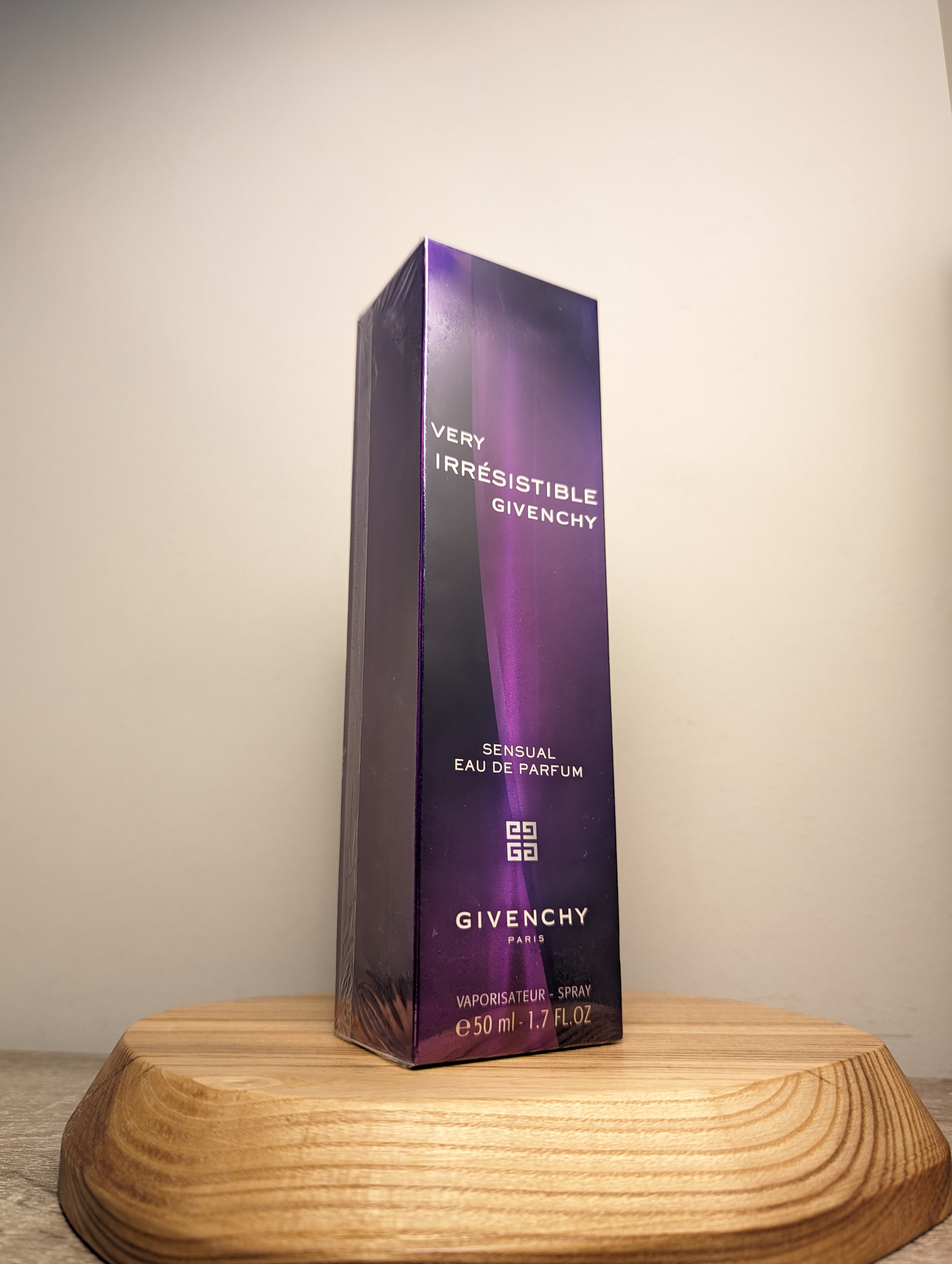 Духи Givenchy Very Irresistible — винтажный флакон