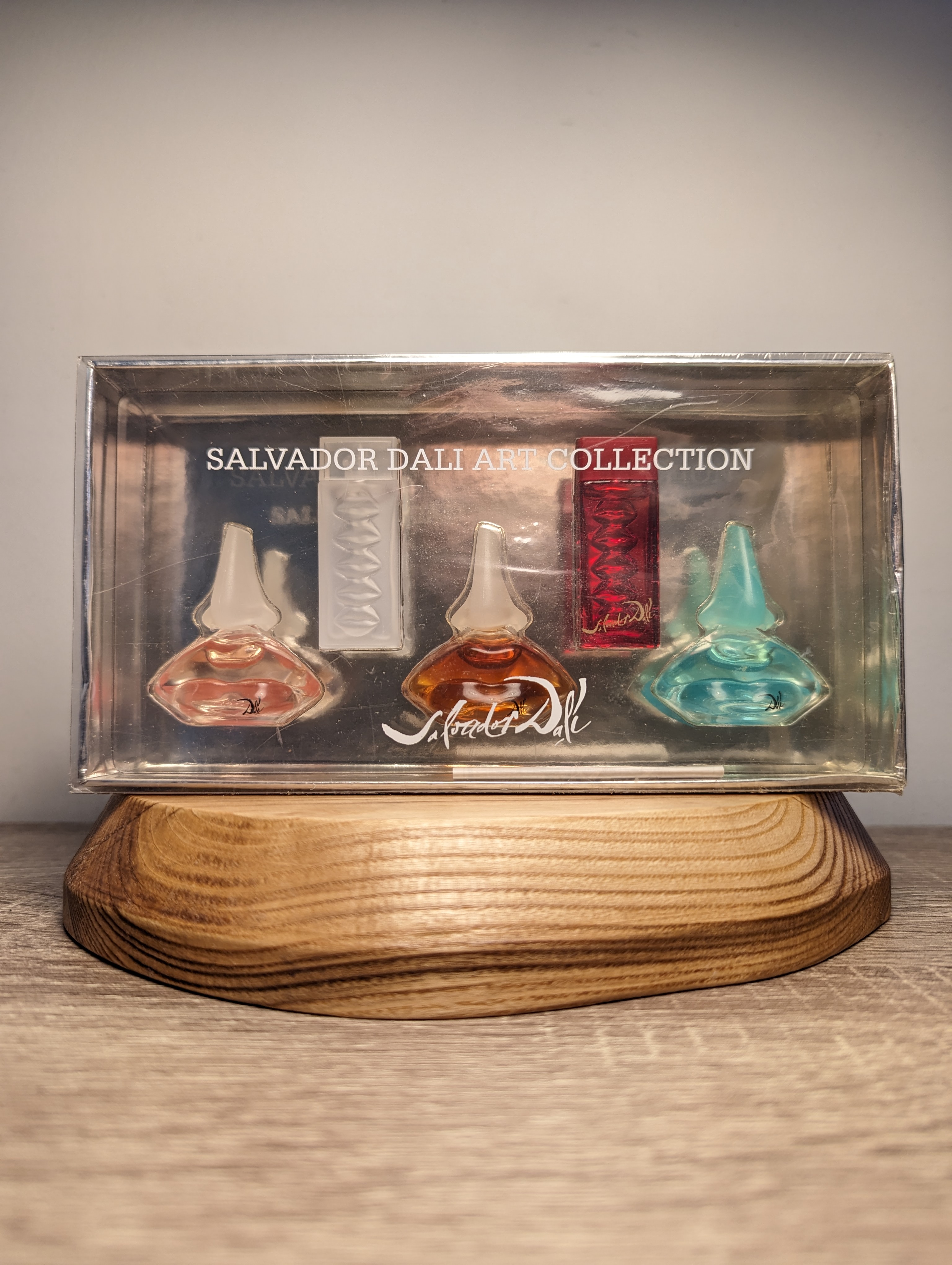 Духи Salvador Dali Art Collection — винтажный флакон
