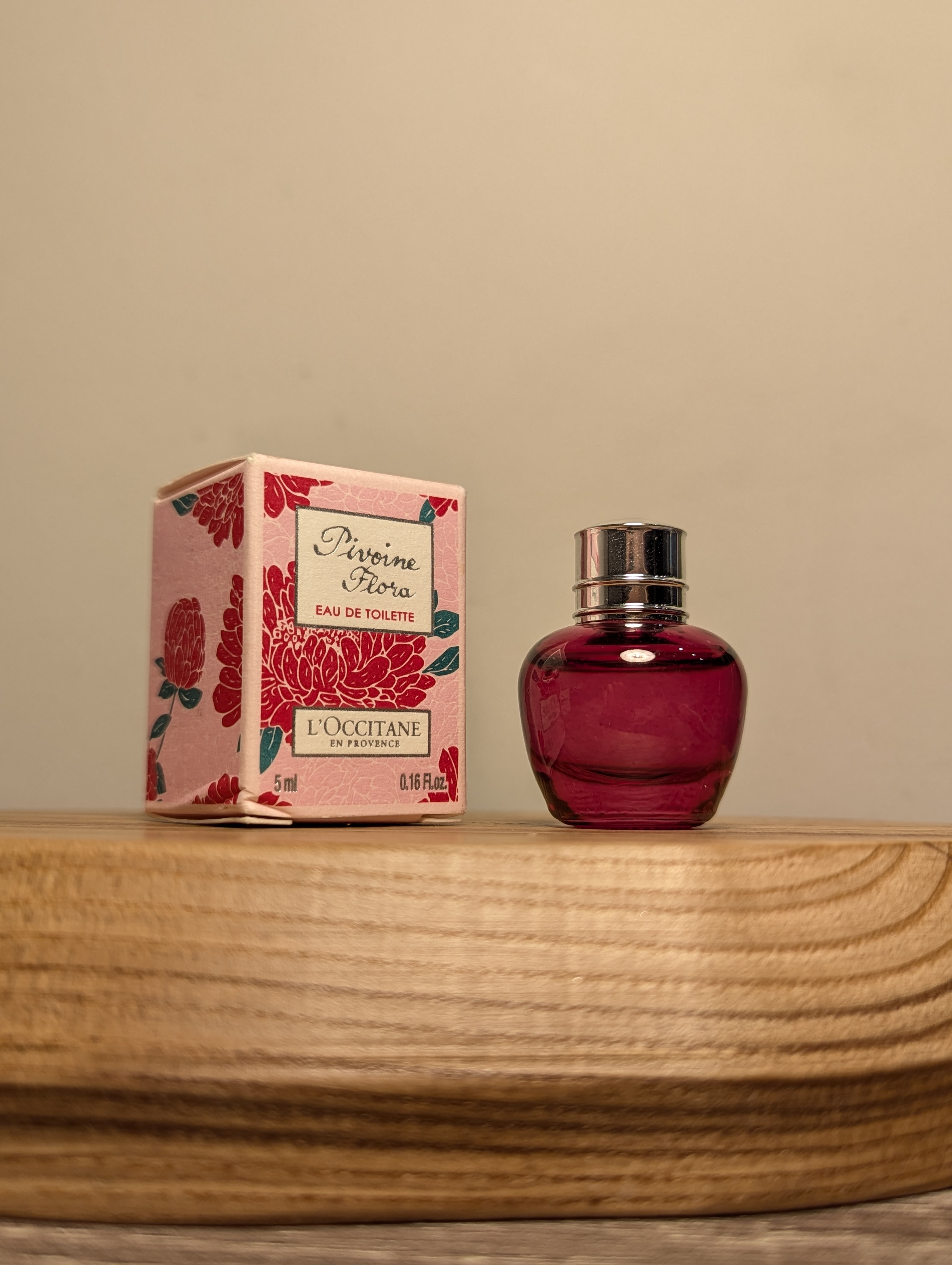 Духи L'Occitane En Provence Pivoine Flora — винтажный флакон
