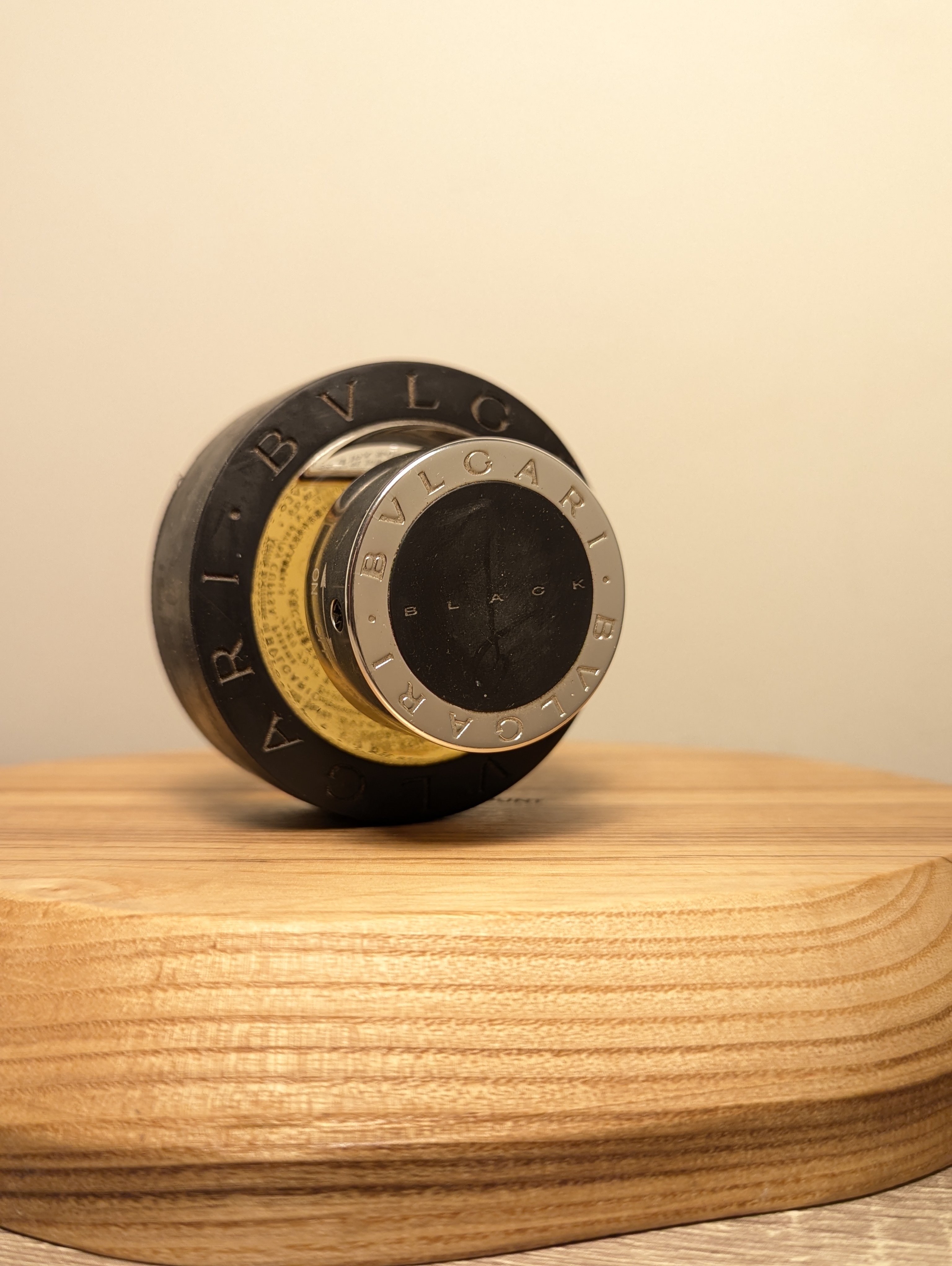 Духи Bvlgari Black — винтажный флакон