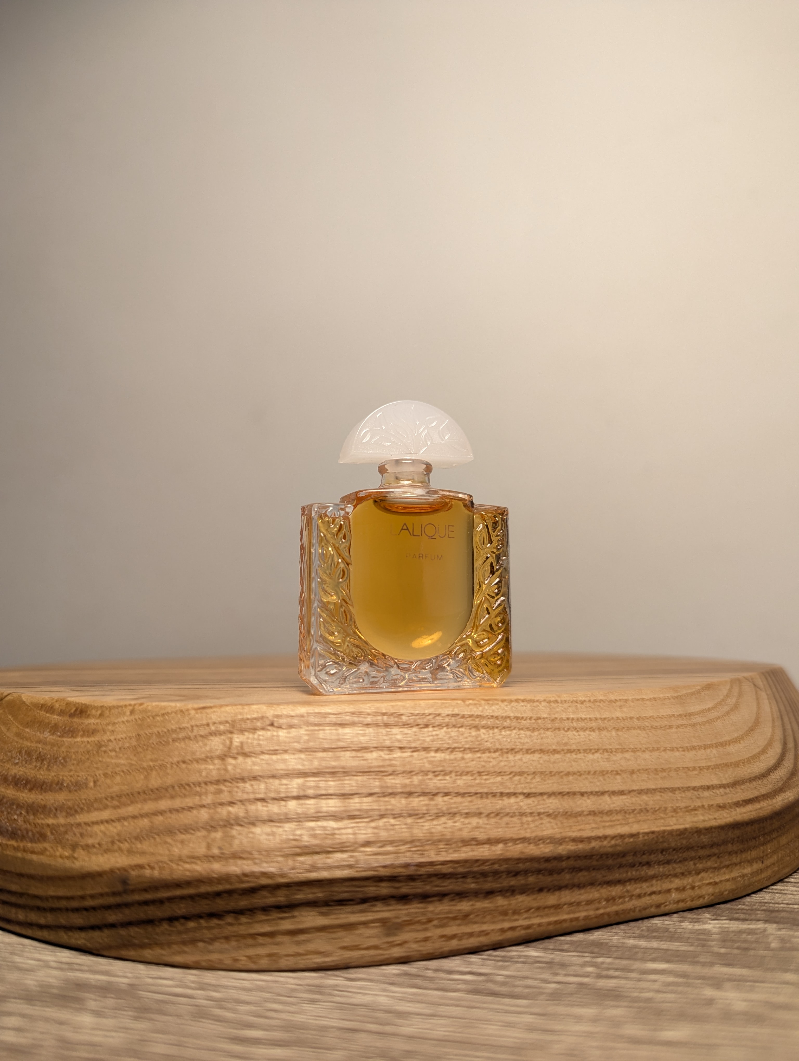 Духи Lalique Les Gestes Parfumes — винтажный флакон