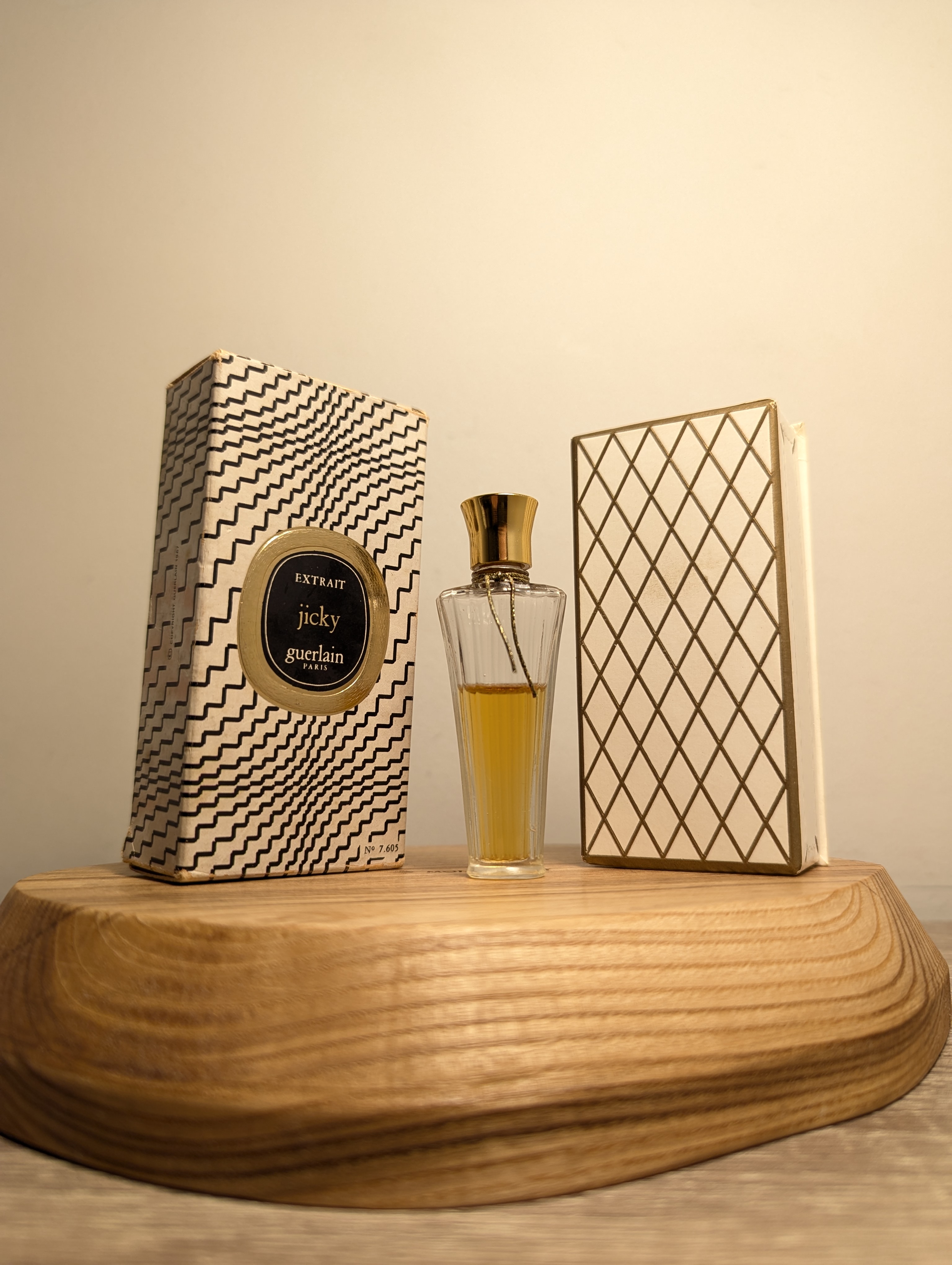 Духи Guerlain Jicky — винтажный флакон