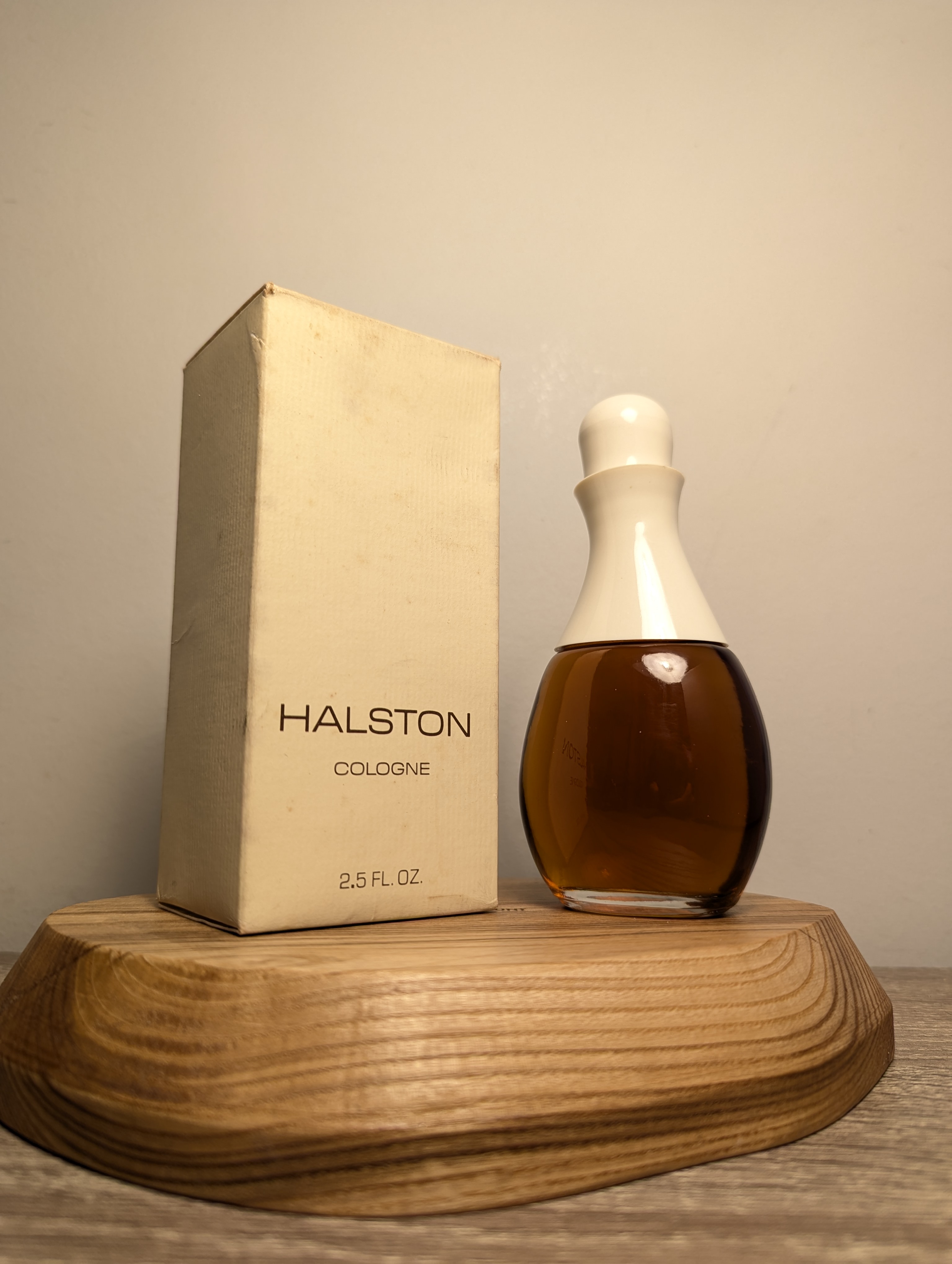 Духи Halston Halston Classic — винтажный флакон