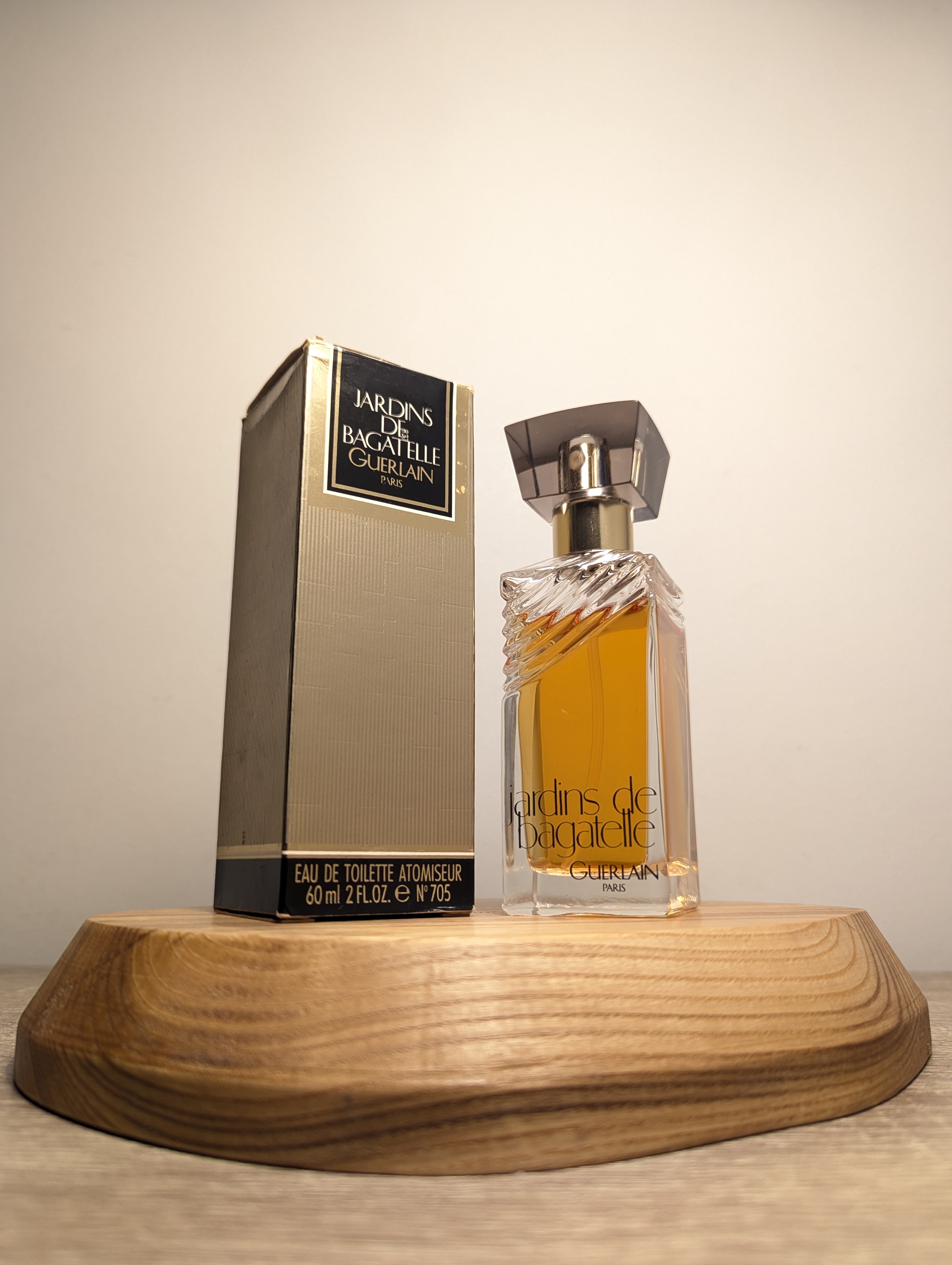 Духи Guerlain Jardins de Bagatelle — винтажный флакон