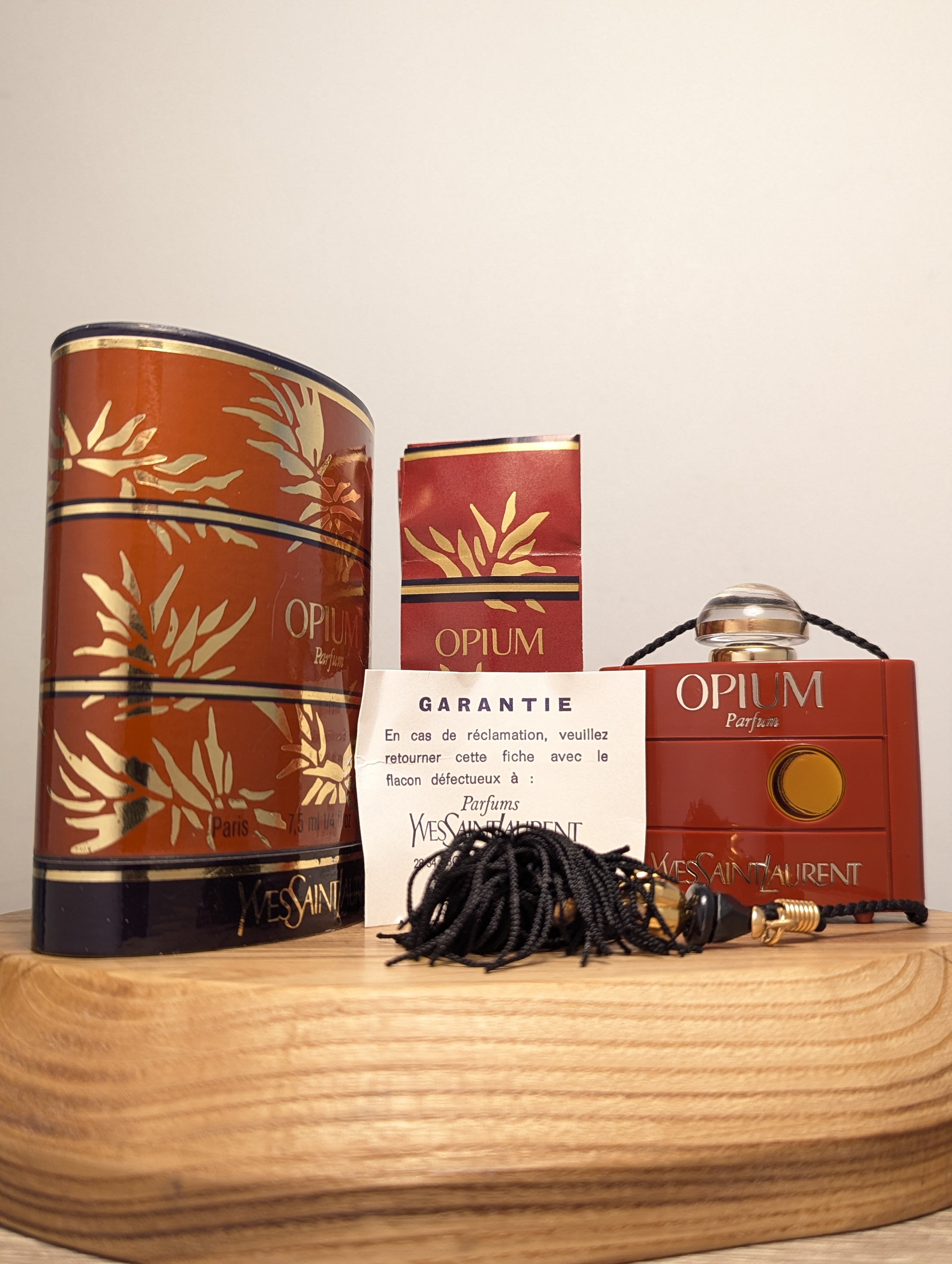 Духи Yves Saint Laurent Opium — винтажный флакон