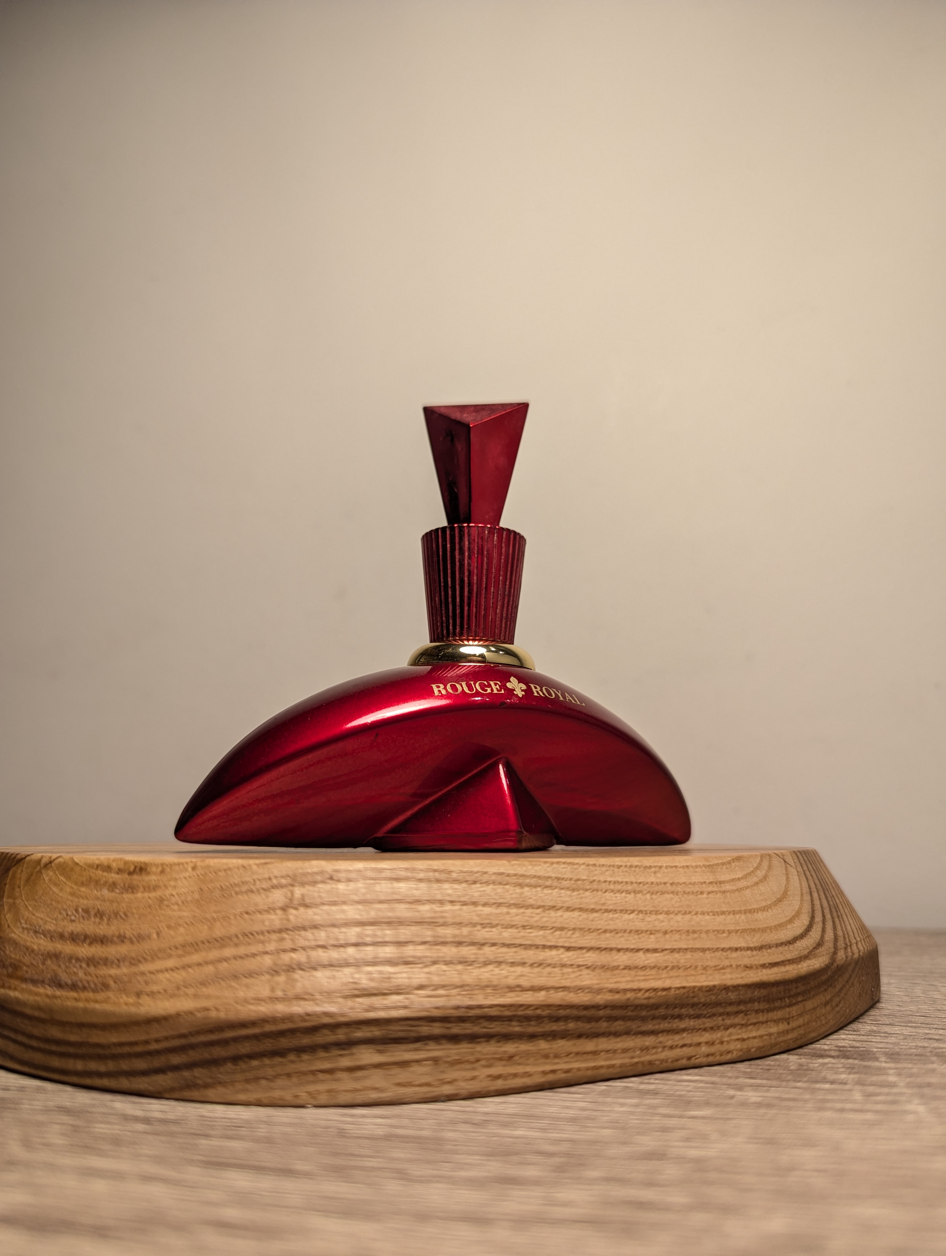 Духи Princesse Marina De Bourbon Rouge Royal — винтажный флакон