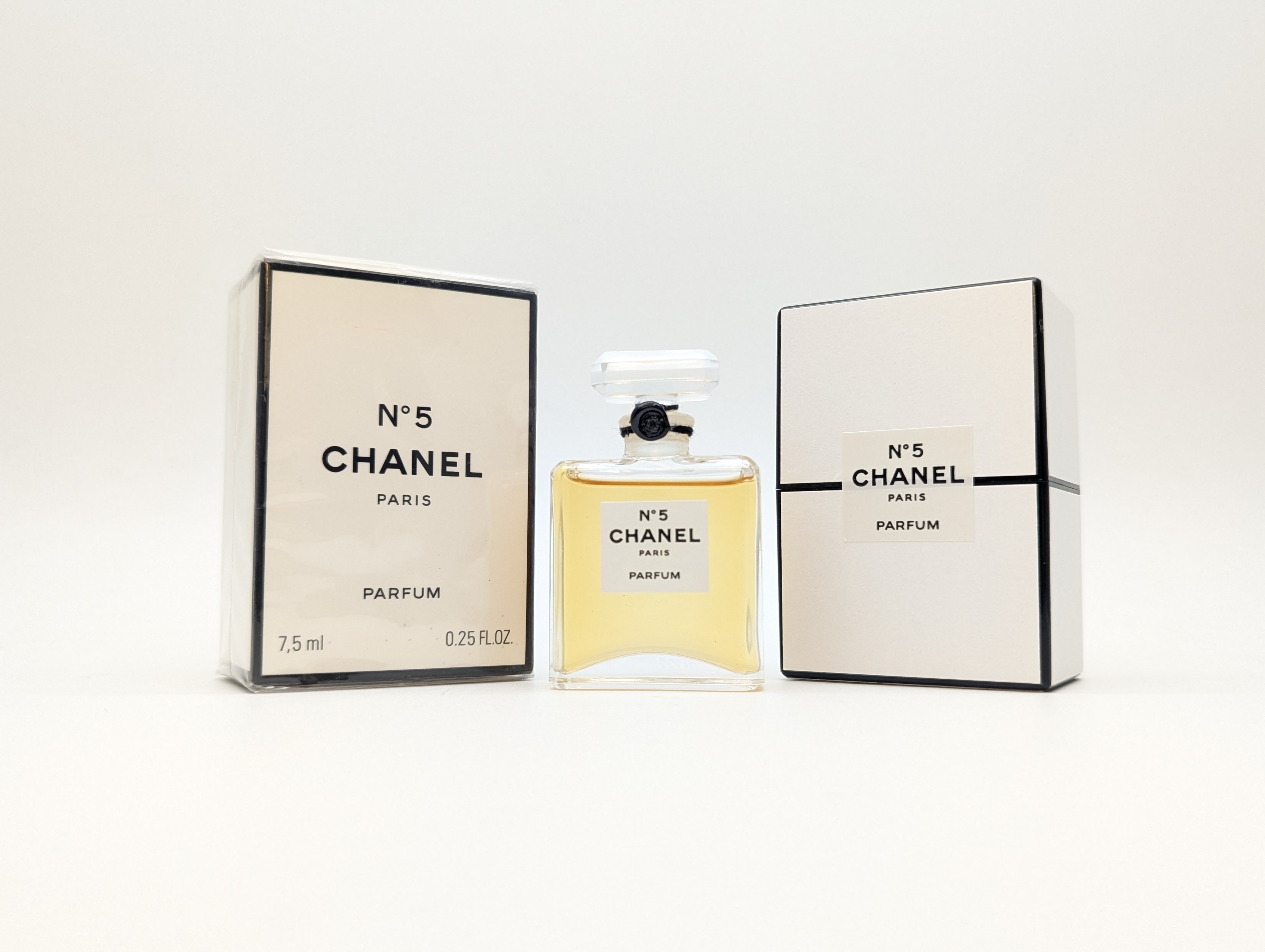 Духи Chanel № 5 — винтажный флакон