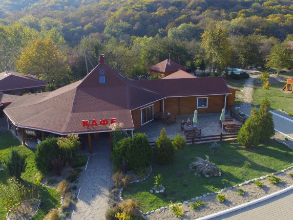 База отдыха "Графская Поляна"